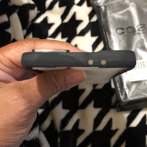 🌻HOST PICK!🌻 Phone Case for Samsung Galaxy S21+ - Picture 6 of 13